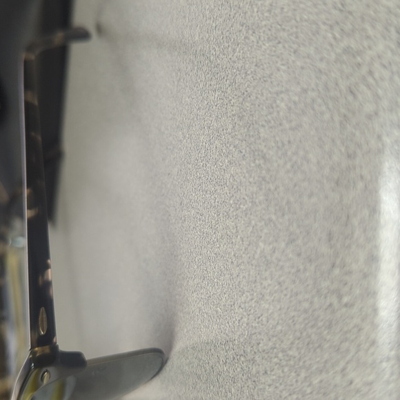 Ray-Ban RB3016 Clubmaster. Gray, Tortoise, Silver. - Picture 2 of 5